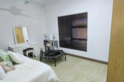 3 Bedroom House for Sale in Heron Banks Golf Estate-8