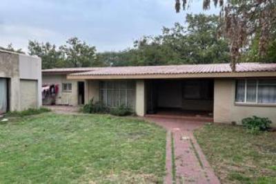 8 Bedroom House for Sale in Sasolburg Central-2