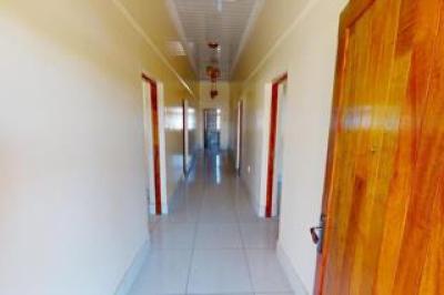 5 Bedroom House for Sale in Upington Central-12