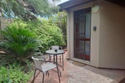 4 Bedroom House for Sale in Middelpos-18