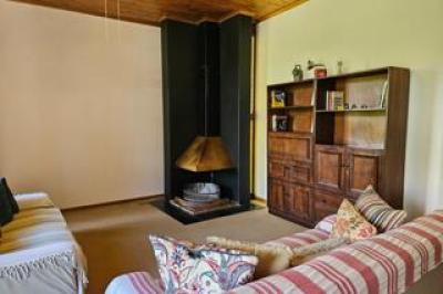 4 Bedroom House for Sale in Middelpos-2