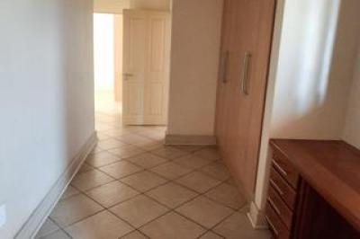 3 Bedroom Townhouse for Sale in Matumi Golf Estate-12