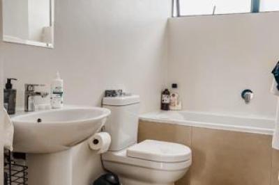 2 Bedroom Townhouse to Rent in Nelspruit Central-7