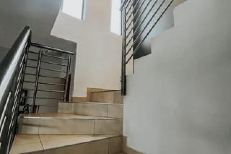 2 Bedroom Townhouse to Rent in Nelspruit Central-8