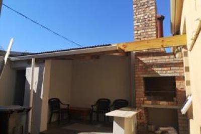 3 Bedroom Townhouse to Rent in Woodstock