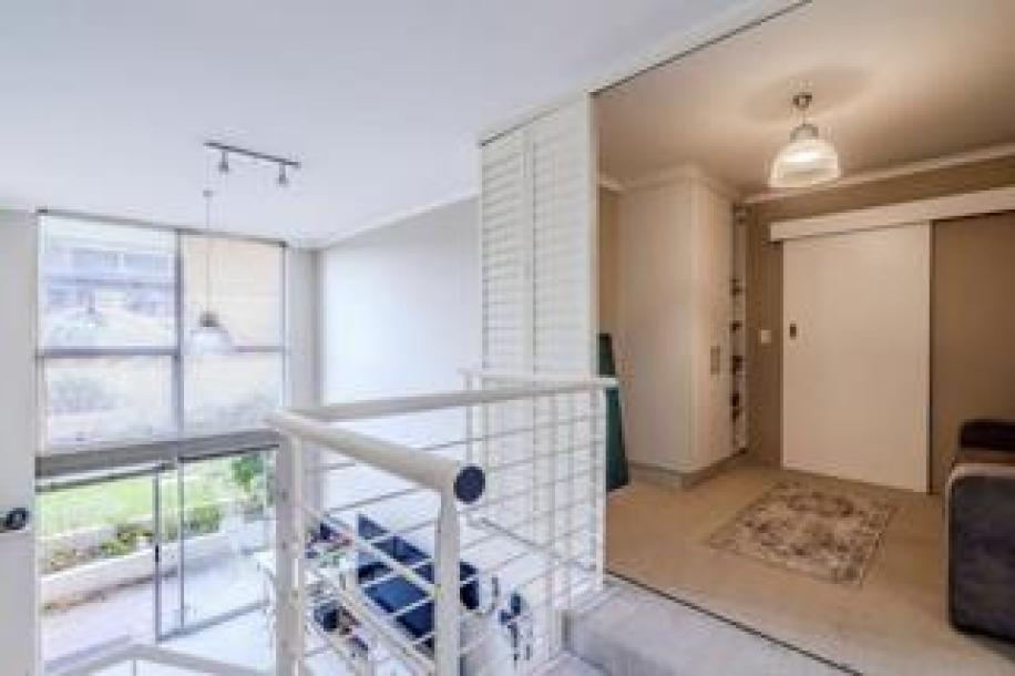 2 Bedroom Apartment / Flat to Rent in Gardens-1