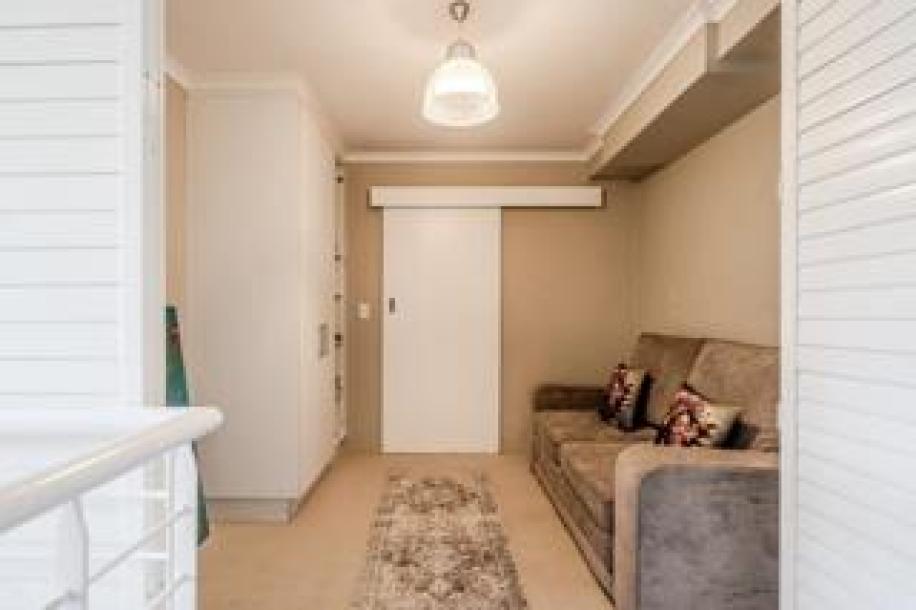 2 Bedroom Apartment / Flat to Rent in Gardens-2