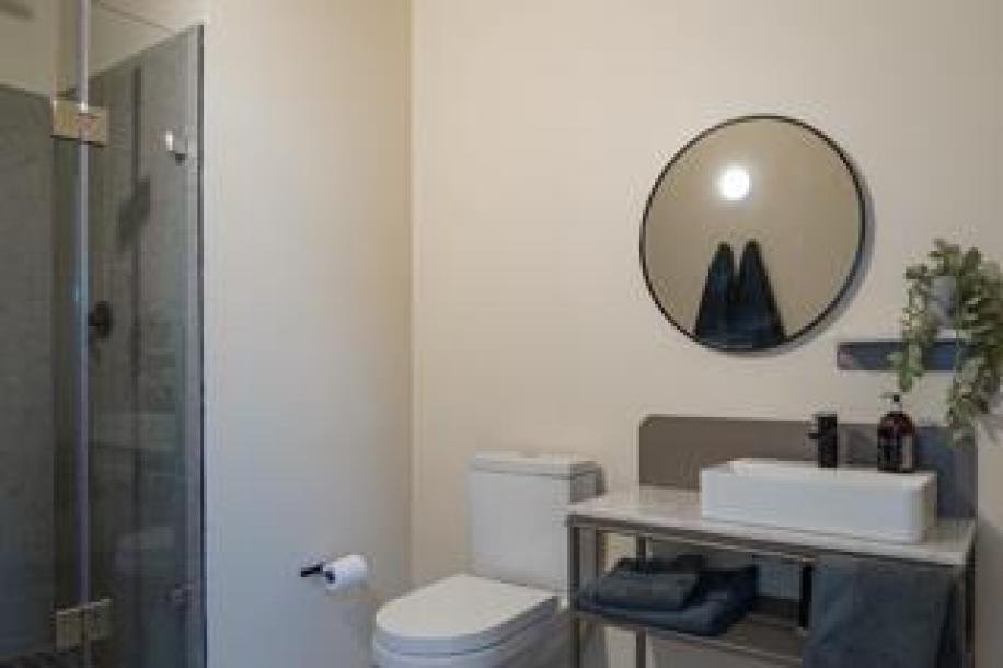 1 Bedroom Apartment / Flat to Rent in Foreshore-17