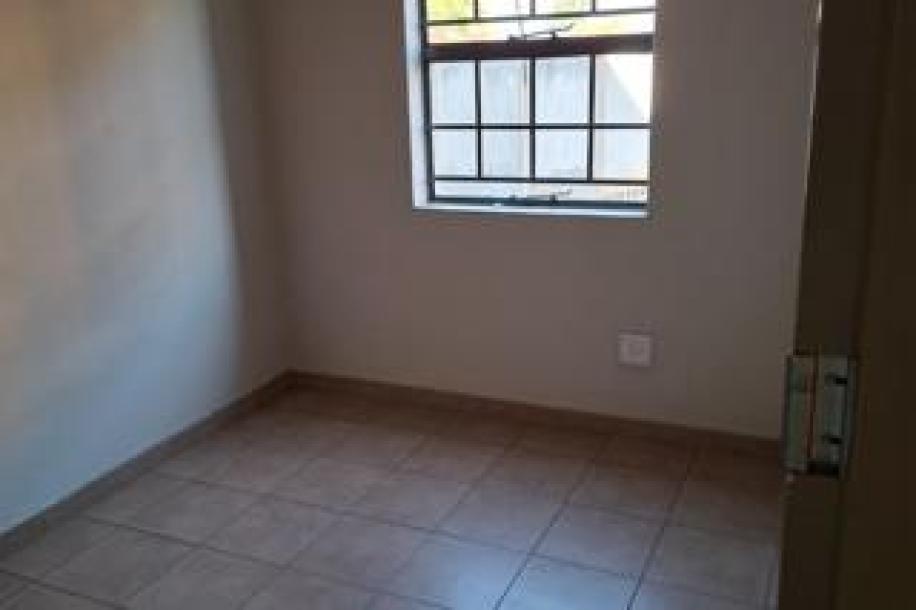 2 Bedroom Apartment / Flat to Rent in Kibler Park-3
