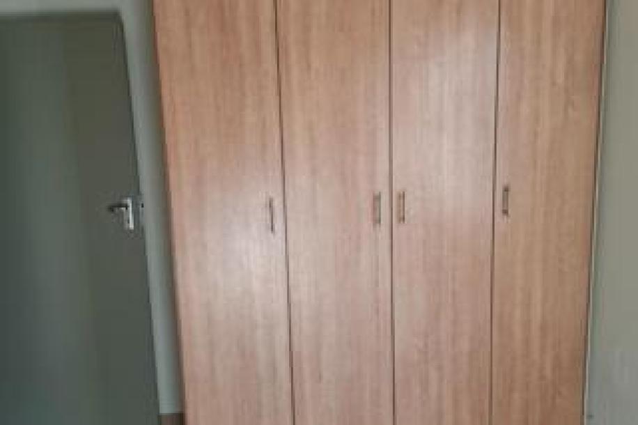 2 Bedroom Apartment / Flat to Rent in Kibler Park-5