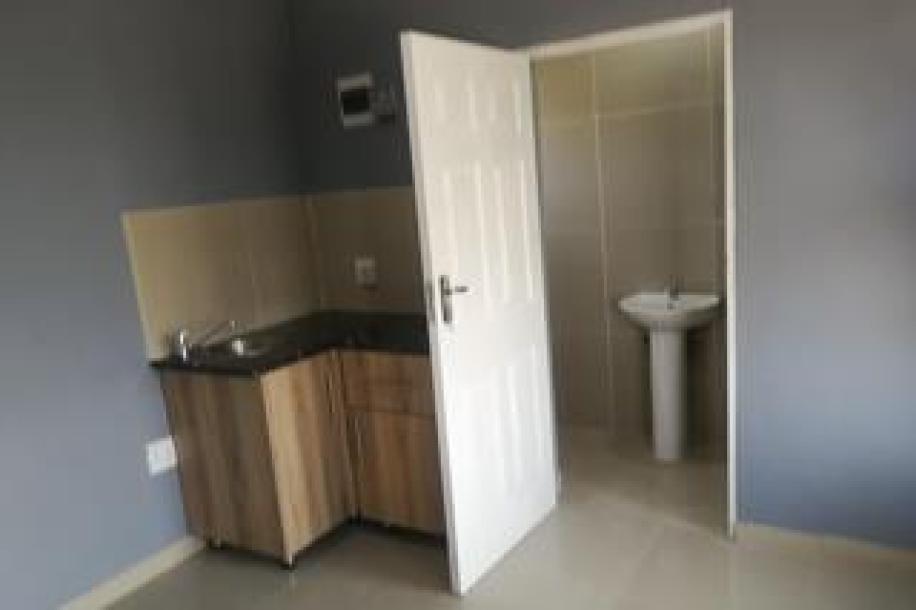 1 Bedroom Apartment / Flat to Rent in Kwamashu-13