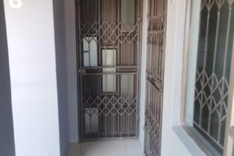 1 Bedroom Apartment / Flat to Rent in Kwamashu-5