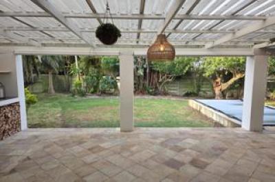 3 Bedroom House to Rent in Broadwood-18