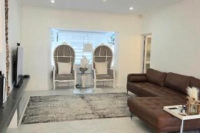 3 Bedroom House to Rent in Broadwood-5