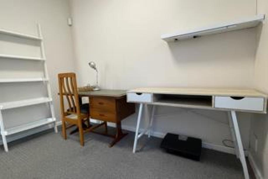 2 Bedroom Townhouse to Rent in Walmer-18