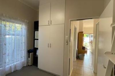 2 Bedroom Townhouse to Rent in Walmer-19