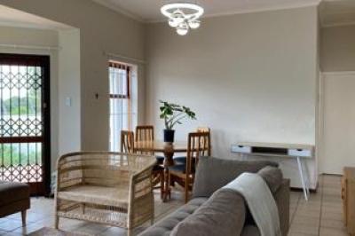 2 Bedroom Townhouse to Rent in Walmer-4