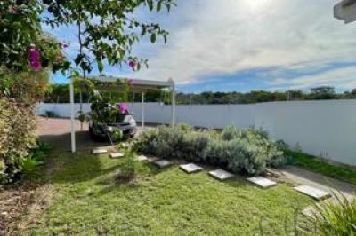 2 Bedroom Townhouse to Rent in Walmer-9