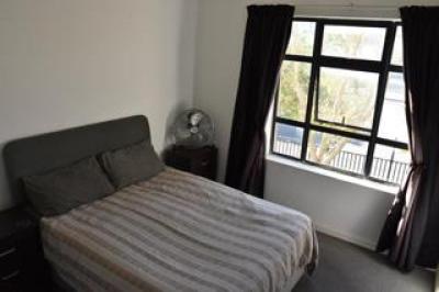 2 Bedroom Apartment / Flat for Sale in Somerset West Mall Triangle-8