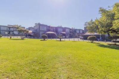 3 Bedroom Townhouse for Sale in Mulbarton