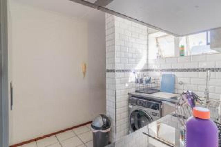 3 Bedroom Townhouse for Sale in Mulbarton-12