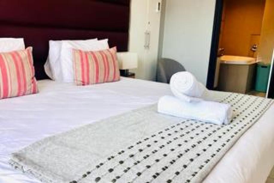 2 Bedroom Apartment / Flat for Sale in Point Waterfront-2