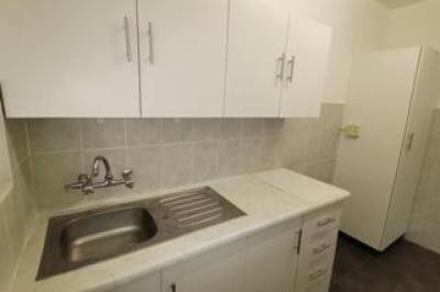2 Bedroom Apartment / Flat for Sale in Humewood-14