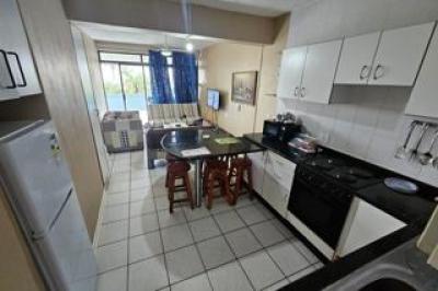 2 Bedroom Apartment / Flat for Sale in Margate Beach-13