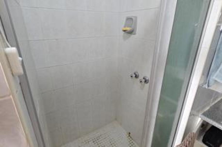 2 Bedroom Apartment / Flat for Sale in Margate Beach-16