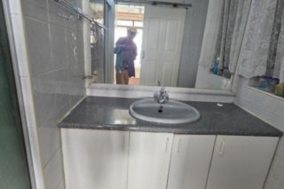 2 Bedroom Apartment / Flat for Sale in Margate Beach-7