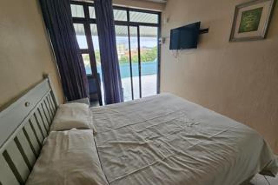 2 Bedroom Apartment / Flat for Sale in Margate Beach-8