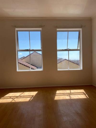 3 Bedroom House in Muizenberg-11