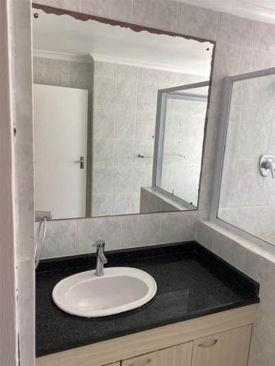 3 Bedroom House in Muizenberg-14