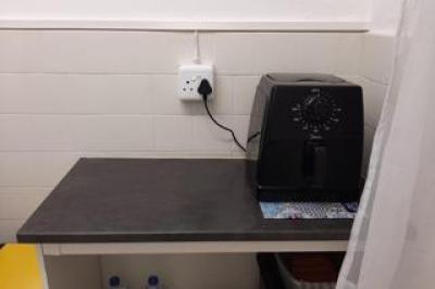 1 Bedroom Apartment / Flat to Rent in Humewood-6