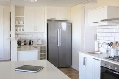 3 Bedroom Apartment / Flat to Rent in Upington Central-4