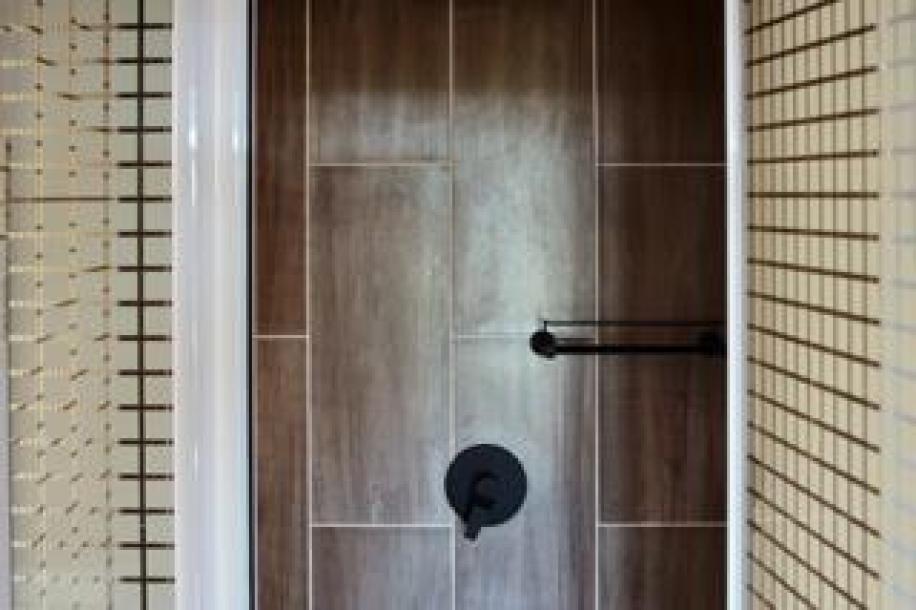 4 Bedroom Apartment / Flat to Rent in Vaalpark-10