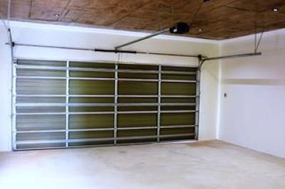 4 Bedroom Apartment / Flat to Rent in Vaalpark-16