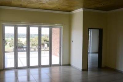 4 Bedroom Apartment / Flat to Rent in Vaalpark-9