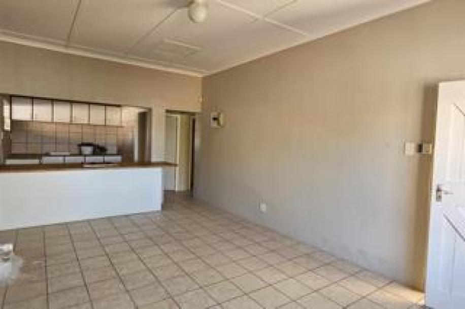 2 Bedroom Apartment / Flat to Rent in Die Rand-6