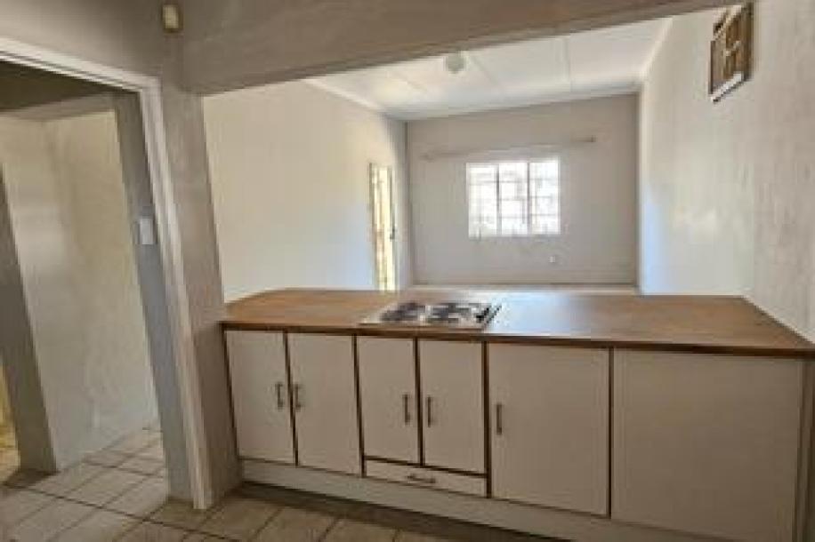 2 Bedroom Apartment / Flat to Rent in Die Rand-8
