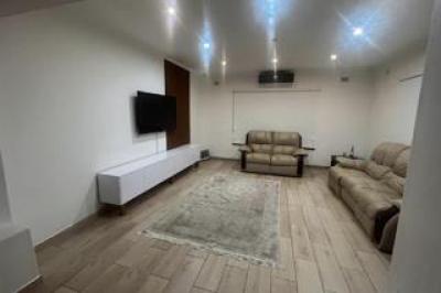 4 Bedroom House for Sale in Escombe-18