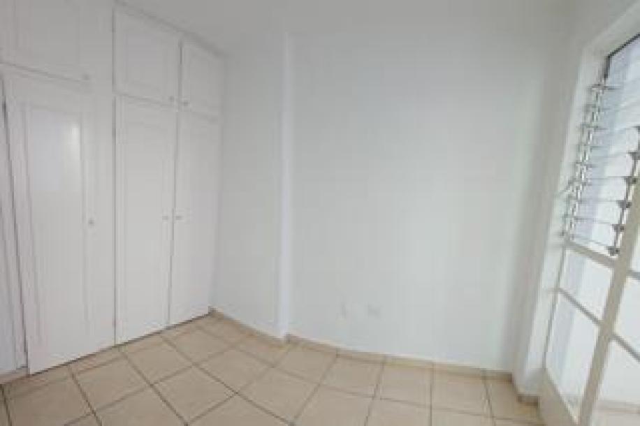 2.5 Bedroom Apartment / Flat for Sale in Northdene-7