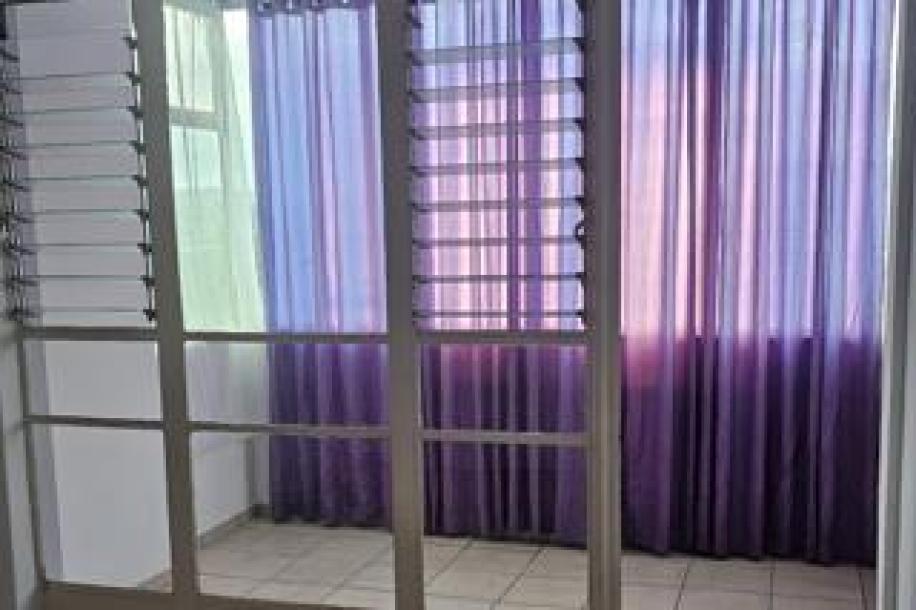 2.5 Bedroom Apartment / Flat for Sale in Northdene-8