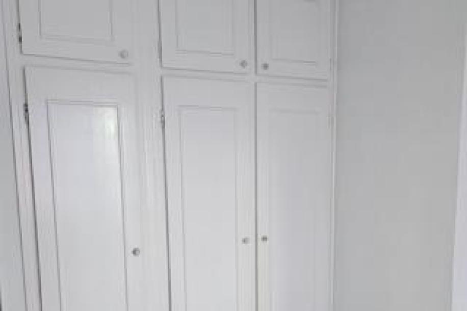 2.5 Bedroom Apartment / Flat for Sale in Northdene-9