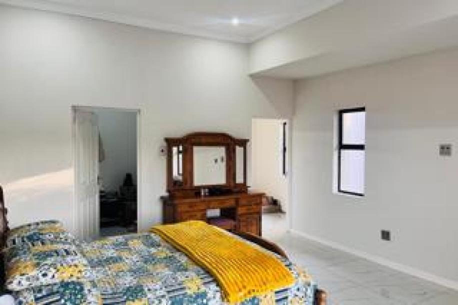 5 Bedroom House for Sale in Drum Rock-13