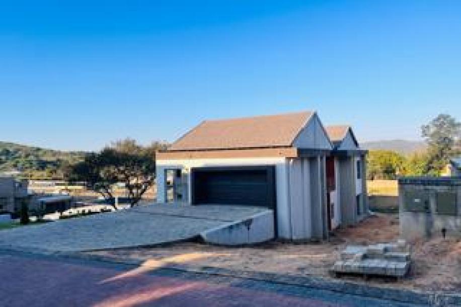 5 Bedroom House for Sale in Drum Rock-1