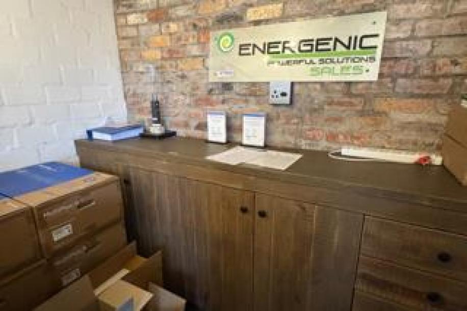 Commercial Property to Rent in Somerset West Mall Triangle-13