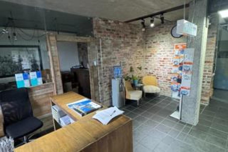 Commercial Property to Rent in Somerset West Mall Triangle-6