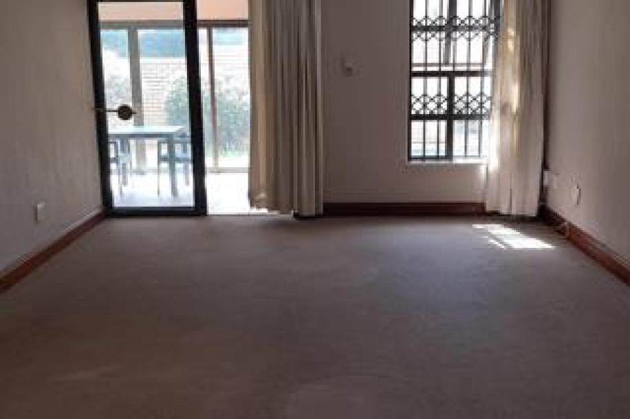 3 Bedroom House to Rent in Bassonia Estate-10