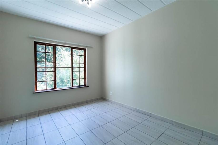 2 Bedroom Apartment in Saxonwold-6